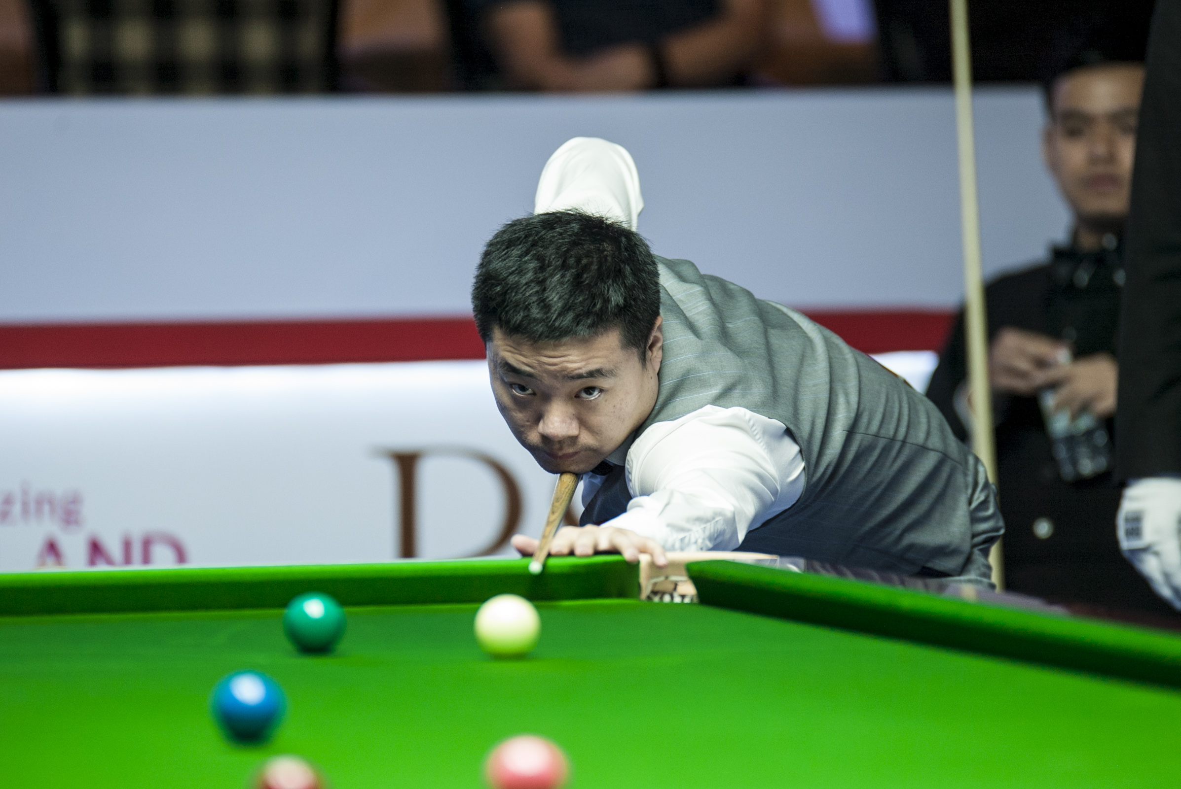 终如影随形 终如影随形